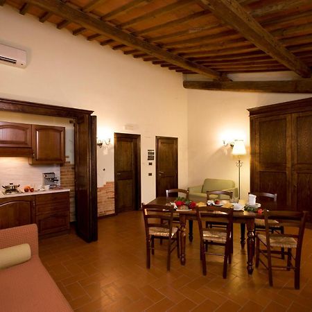 Agriturismo Antico Borgo Poggitazzi Лоро-Чьюффенна Екстер'єр фото
