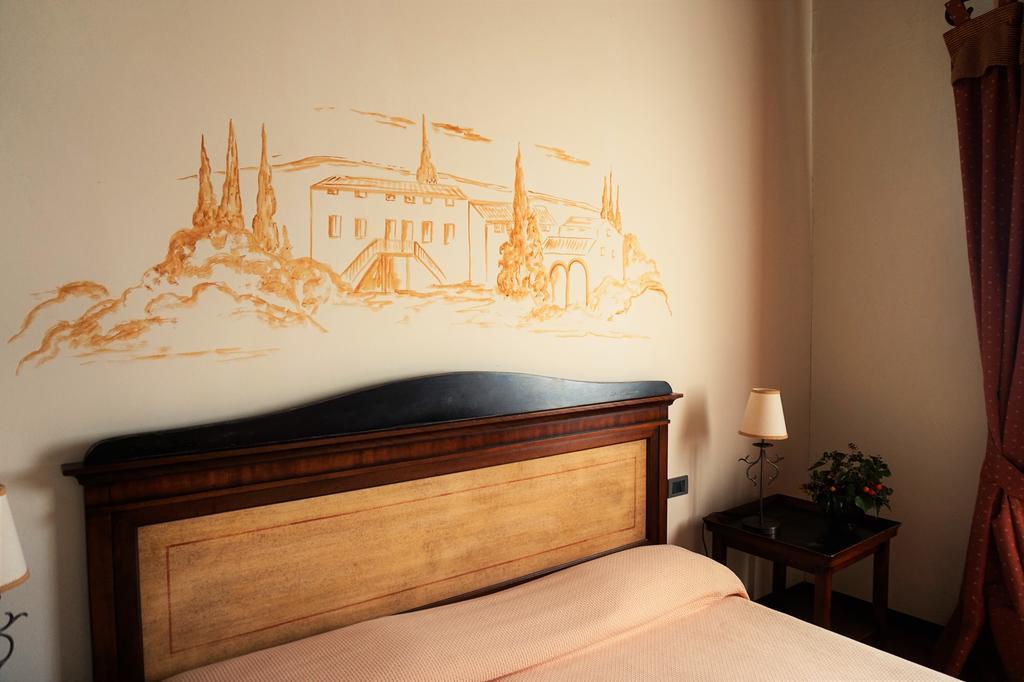 Agriturismo Antico Borgo Poggitazzi Лоро-Чьюффенна Екстер'єр фото