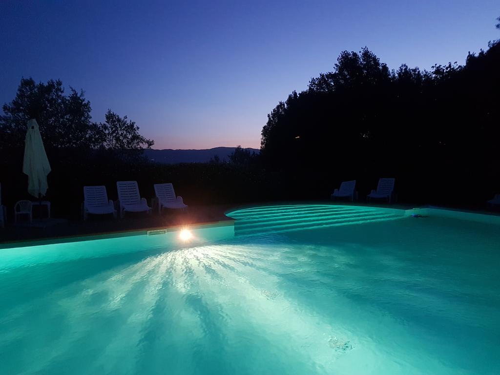 Agriturismo Antico Borgo Poggitazzi Лоро-Чьюффенна Екстер'єр фото