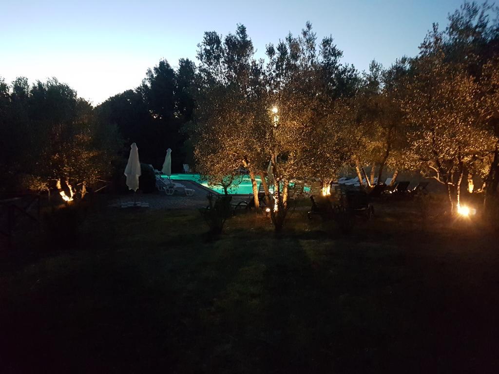 Agriturismo Antico Borgo Poggitazzi Лоро-Чьюффенна Екстер'єр фото