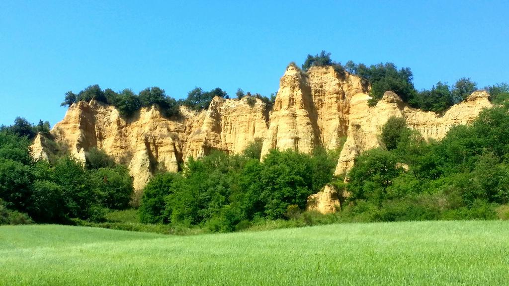 Agriturismo Antico Borgo Poggitazzi Лоро-Чьюффенна Екстер'єр фото