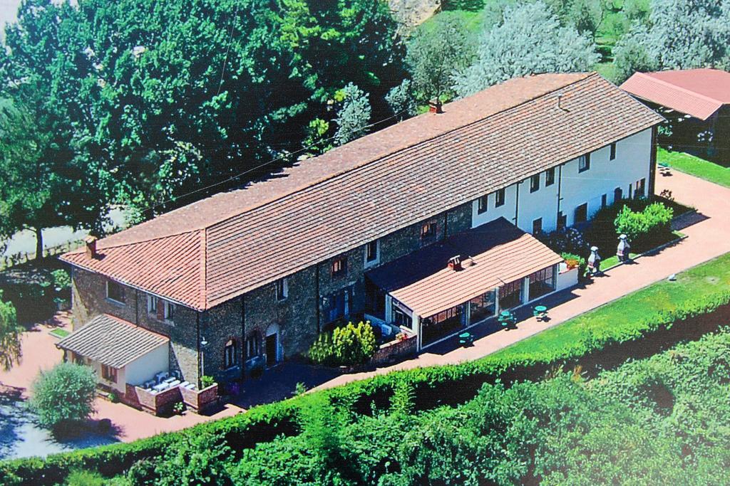 Agriturismo Antico Borgo Poggitazzi Лоро-Чьюффенна Екстер'єр фото